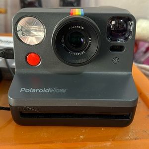Polaroid now camera with film